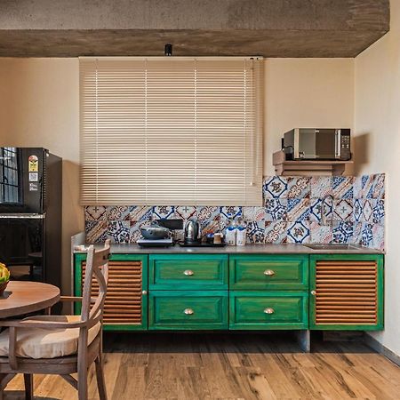 Bougainvilla Apartment Surat Dış mekan fotoğraf