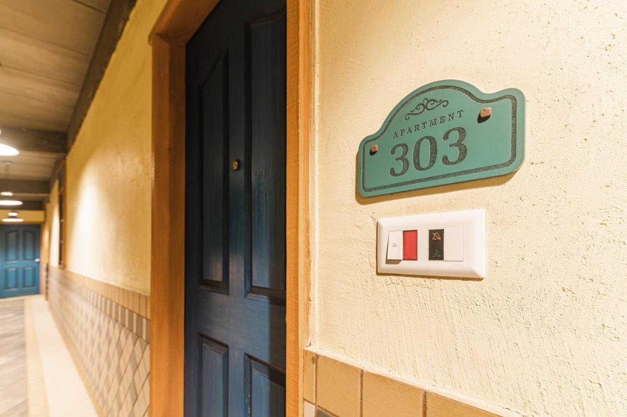 Bougainvilla Apartment Surat Dış mekan fotoğraf