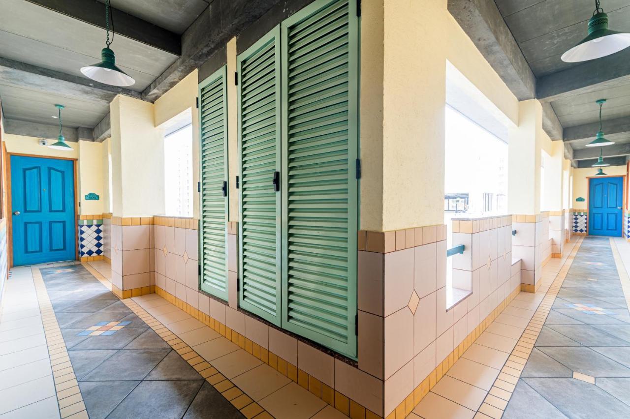 Bougainvilla Apartment Surat Dış mekan fotoğraf